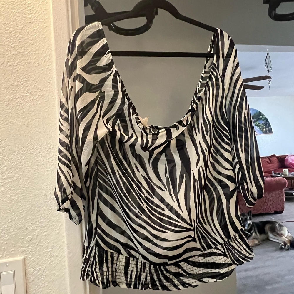 Zebra print see through slouchy top 🦓